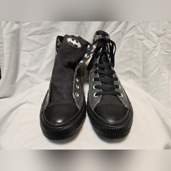 DC Comics BATMAN Converse HI Top Sneakers Sz 10 Mens Sz 12 Womens - Picture 3 of 14